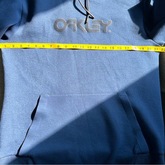 Oakley Men's B1B PO 2.0 Blue Hoodie - Picture 9 of 13